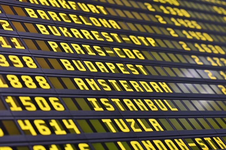 FAA Reports Worsening Flight Delays Amid Ongoing U.S. Government Shutdown: 7 FAA Reports Worsening Flight Delays Amid Ongoing U.S. Government Shutdown: